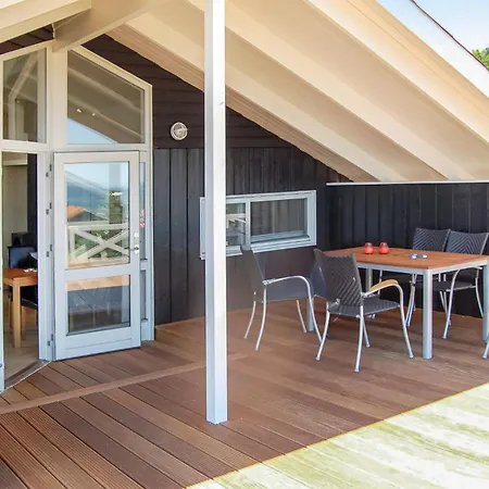Stunning In Sjolund With House Sea View *